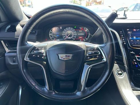 Used 2017 Cadillac Escalade Platinum AWD/4WD image 10
