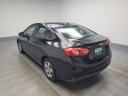 Used 2018 Chevrolet Cruze LS image 5
