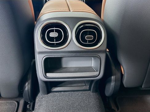 Certified 2026 Mercedes-Benz C 300 4MATIC Sedan image 31