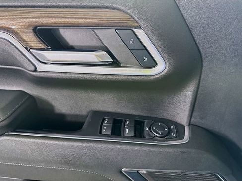 Used 2023 Chevrolet Silverado 1500 LT image 23