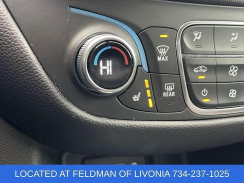 Used 2023 Chevrolet Equinox LT image 35