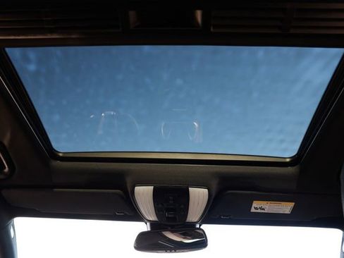 Used 2012 Mercedes-Benz CLS 550 4MATIC w/ Premium I Pkg image 28