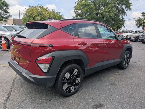 Used 2024 Hyundai Kona SEL AWD/4WD image 4