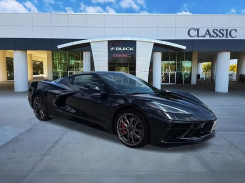 Used 2025 Chevrolet Corvette Stingray Preferred Cpe w/ Z51 Performance Package RWD image 2