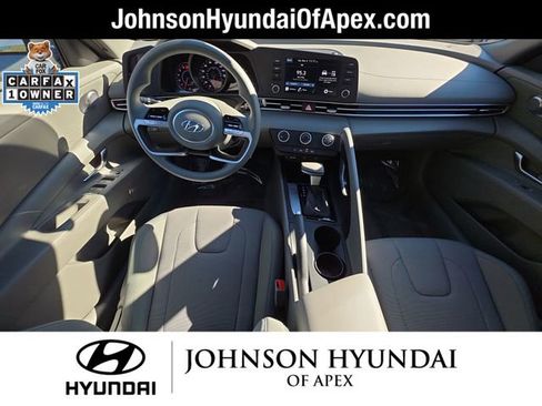 Certified 2023 Hyundai Elantra SE image 19