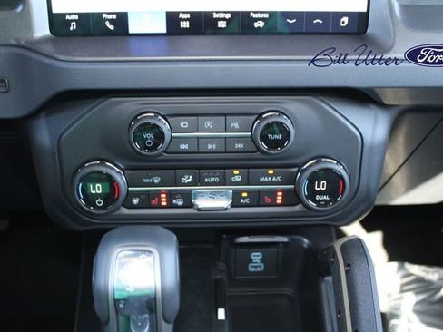 New 2025 Ford Bronco Badlands image 14