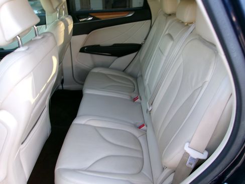 Used 2015 Lincoln MKC AWD w/ Equipment Group 101A Select image 13