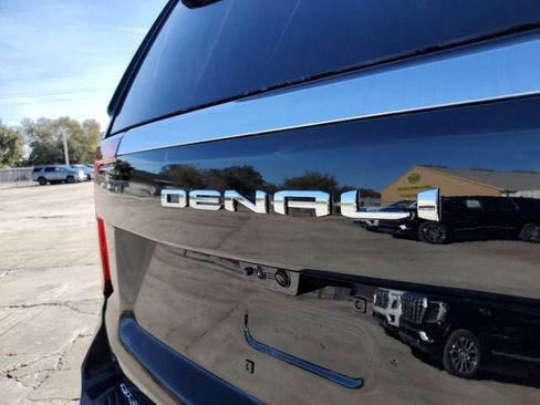 New 2026 GMC Yukon XL Denali w/ Denali Reserve Package image 9