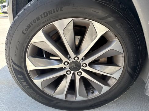 Used 2020 Mercedes-Benz GLE 350 image 5