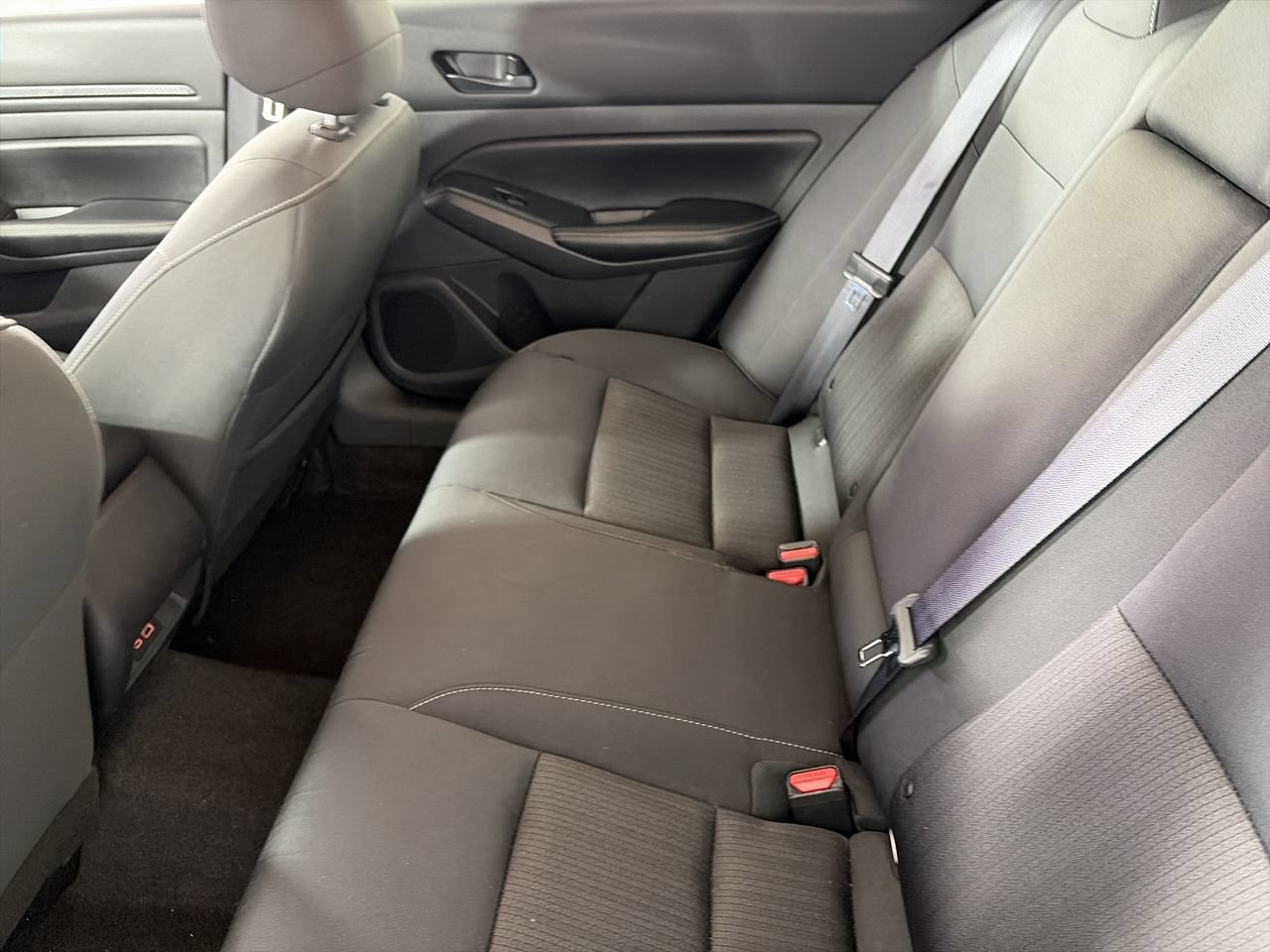 Used 2025 Nissan Altima 2.5 SV FWD image 23