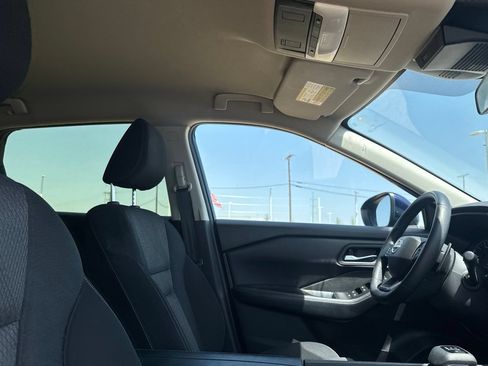 Certified 2025 Nissan Rogue SV FWD image 26