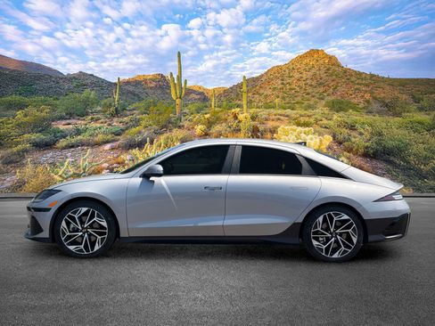 Used 2023 Hyundai Ioniq 6 SEL RWD image 7