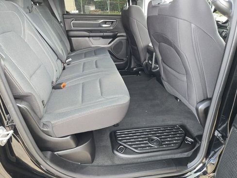 Used 2022 RAM 1500 Big Horn AWD/4WD image 9