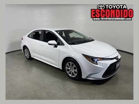 Certified 2023 Toyota Corolla LE FWD image 1