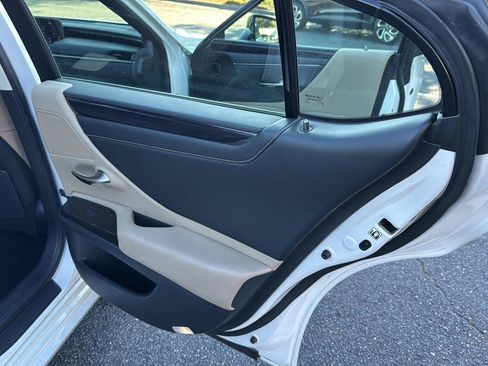 Used 2019 Lexus ES 350 image 14