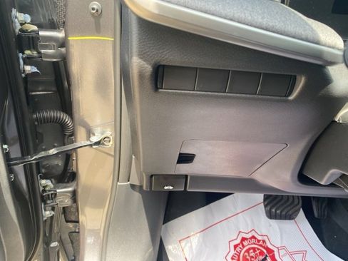 New 2025 Nissan Kicks SV w/ SV Premium Package image 19