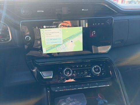 Used 2025 GMC Sierra 1500 AT4 w/ AT4 Premium Package image 12