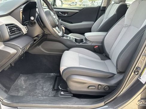 Certified 2025 Subaru Outback Premium image 18