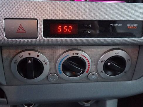 Used 2005 Toyota Tacoma PreRunner image 25