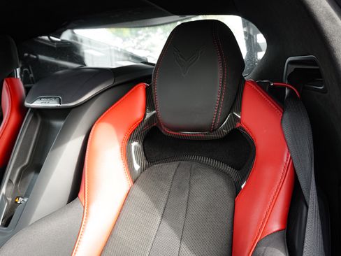 Used 2023 Chevrolet Corvette Z06 w/ Z07 Performance Package image 17