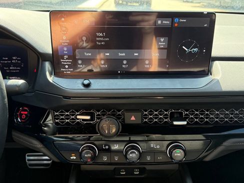 Used 2023 Honda Accord Sport image 15