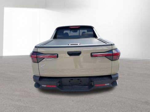Used 2024 Hyundai Santa Cruz SEL w/ Activity Package FWD image 5