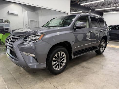 Used 2017 Lexus GX 460 Luxury w/ Preferred Accessory Package AWD/4WD image 1