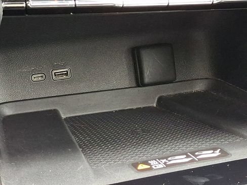 Used 2024 Chevrolet Traverse RS w/ LPO, Floor Liner Package AWD/4WD image 25