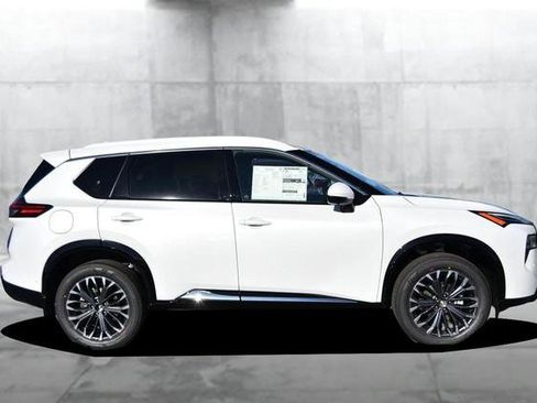 New 2026 Nissan Rogue Platinum image 5