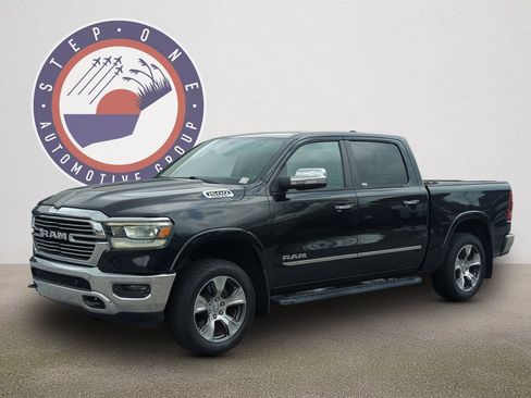 Used 2019 RAM 1500 Laramie AWD/4WD image 1