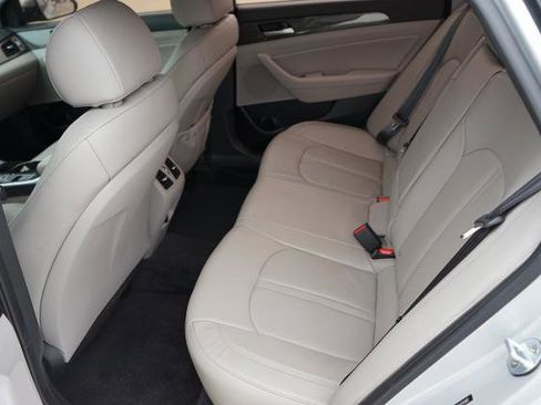 Used 2019 Hyundai Sonata Limited image 19