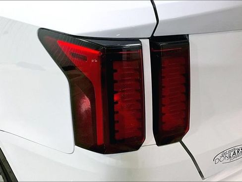 Used 2022 Kia Sorento S FWD image 8