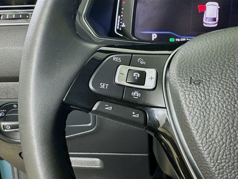 Used 2020 Volkswagen Tiguan SEL AWD/4WD image 18