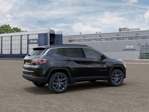 New 2026 Jeep Compass Latitude AWD/4WD image 2