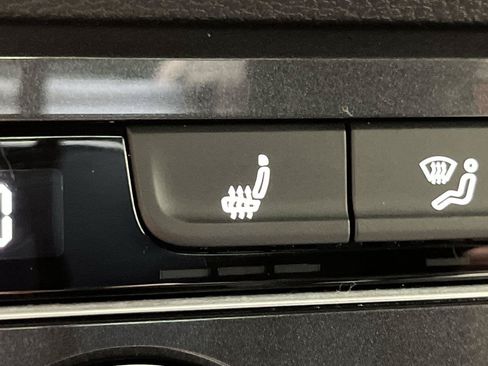 Used 2019 Volkswagen Tiguan S AWD/4WD image 25