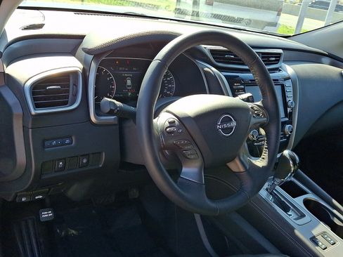 Certified 2024 Nissan Murano SV w/ SV Midnight Edition Package AWD/4WD image 18