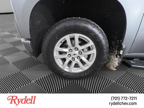 Used 2021 Chevrolet Silverado 1500 RST image 9