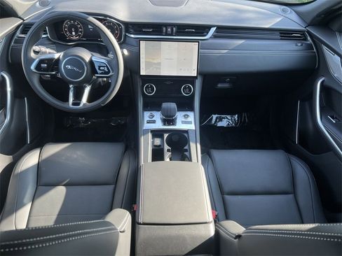Used 2025 Jaguar F-PACE R-Dynamic S image 12