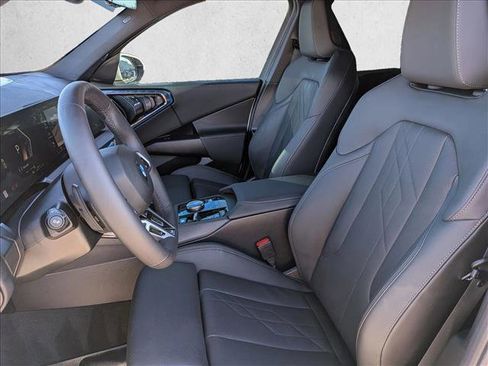 Certified 2025 BMW X3 xDrive30i w/ M Sport Package image 11