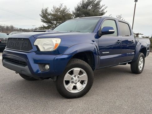 Used 2014 Toyota Tacoma Pickup 4D 5 ft image 1