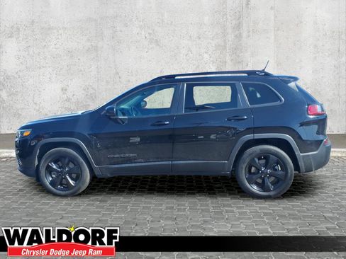 Used 2019 Jeep Cherokee Latitude Plus image 7