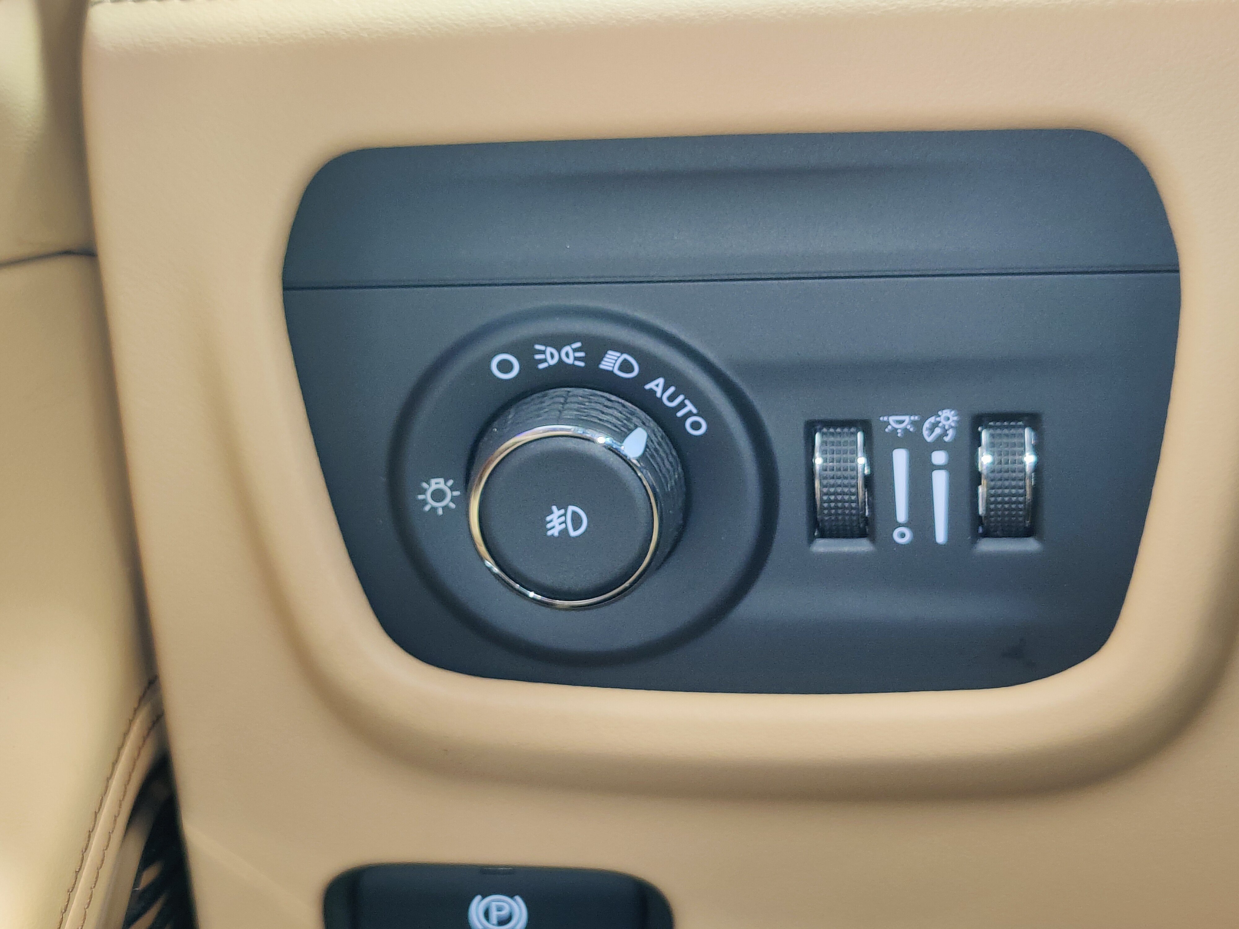 Used 2024 Jeep Grand Cherokee Summit AWD/4WD image 37