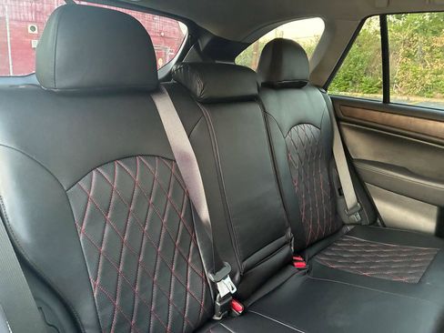 Used 2015 Subaru Outback 2.5i Limited image 23