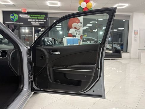 Used 2021 Dodge Charger SXT w/ Driver Convenience Group image 35