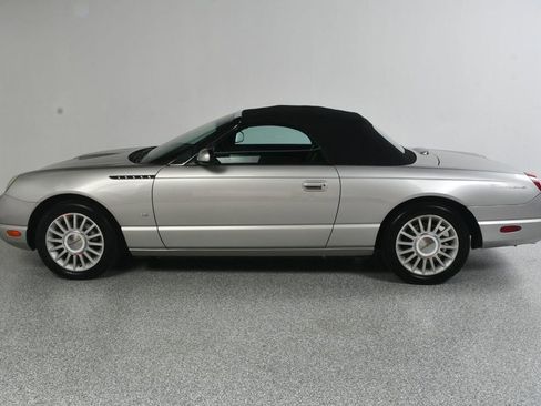 Used 2004 Ford Thunderbird RWD image 22
