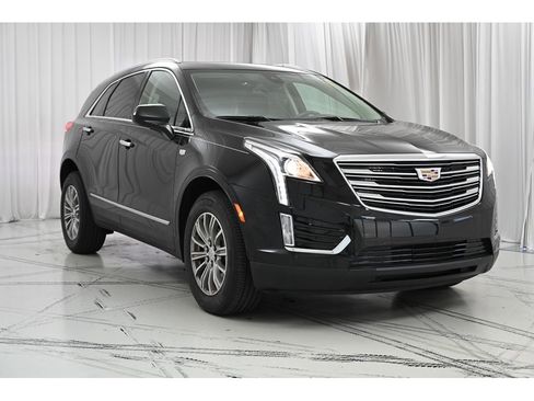 Used 2019 Cadillac XT5 Luxury image 2