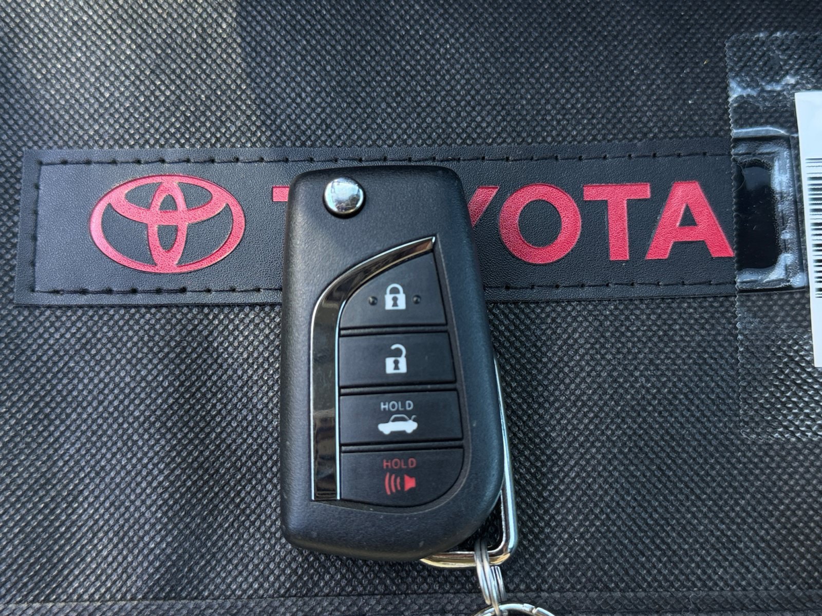 Used 2026 Toyota Corolla LE FWD image 26