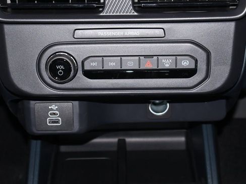 New 2026 Ford Maverick XL image 20