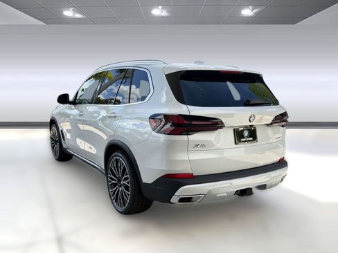 New 2026 BMW X5 xDrive40i w/ Executive Package AWD/4WD image 3