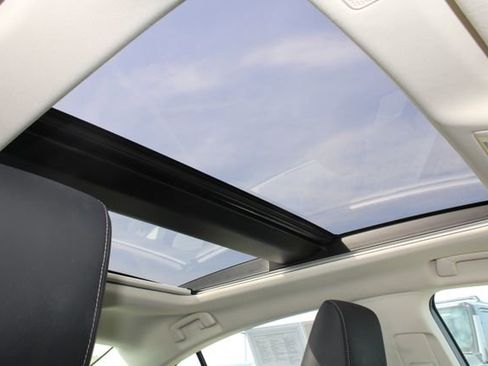 Certified 2024 Lexus ES 350 w/ Premium Package image 6